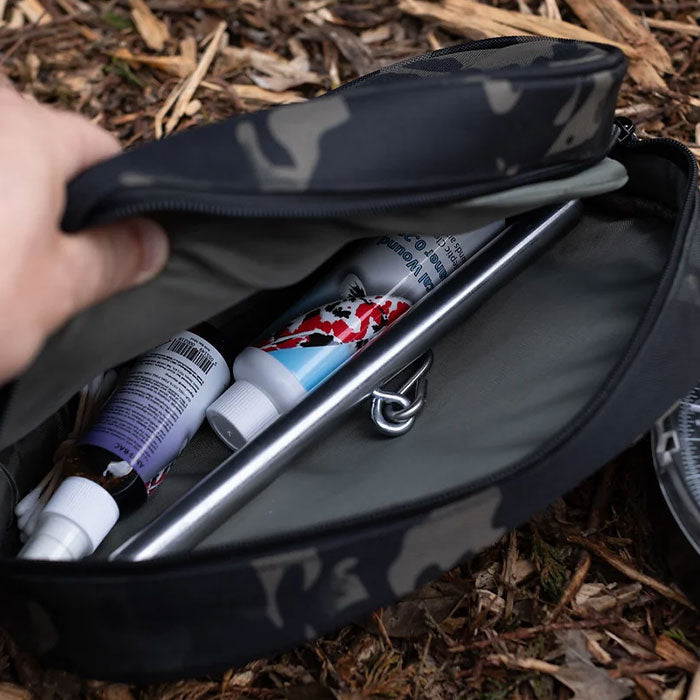 CarpLife Eclipse Camo Scales & Carp Care Pouch