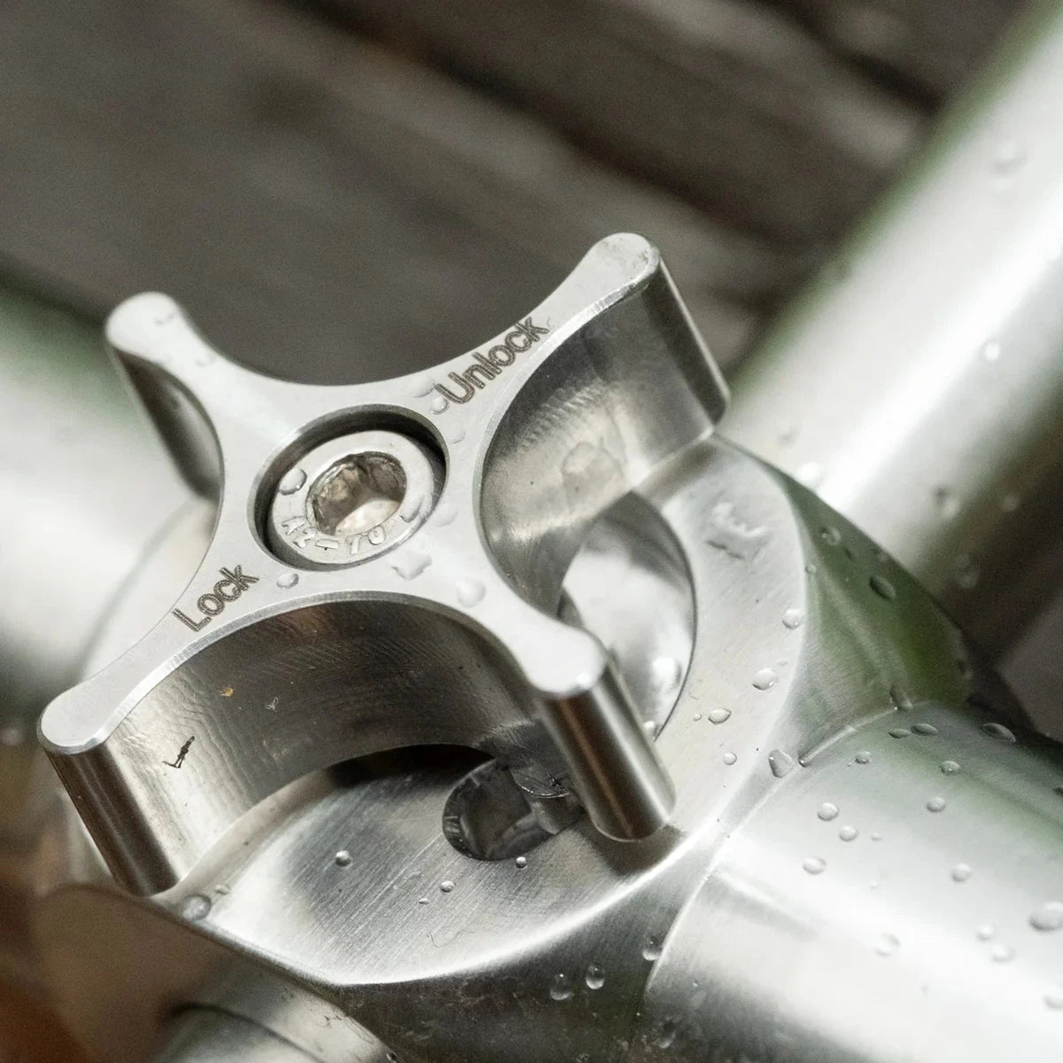 HEIST Stainless Steel Stabiliser