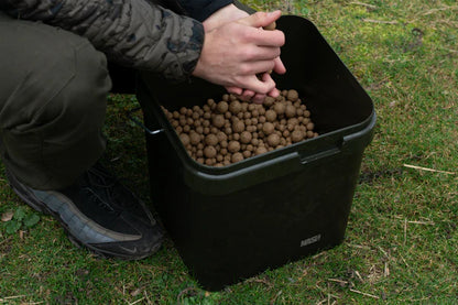 Spot On Rectangular Bucket Camo