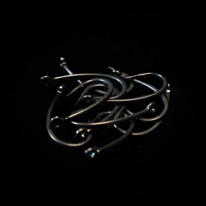 Dagger Curve Shank Hook size 4