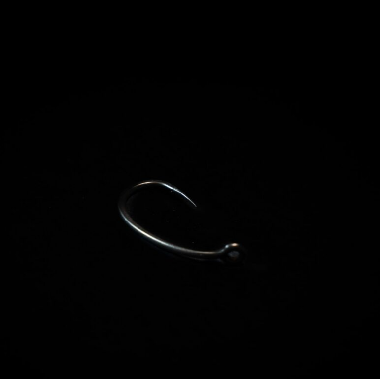 Dagger Stretched Curve Shank Hook size 4