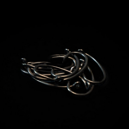 Dagger Stretched Curve Shank Hook size 4