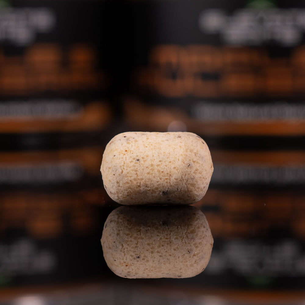 Elevate Baits Maple & Mulberry Natural Dumbell Wafters