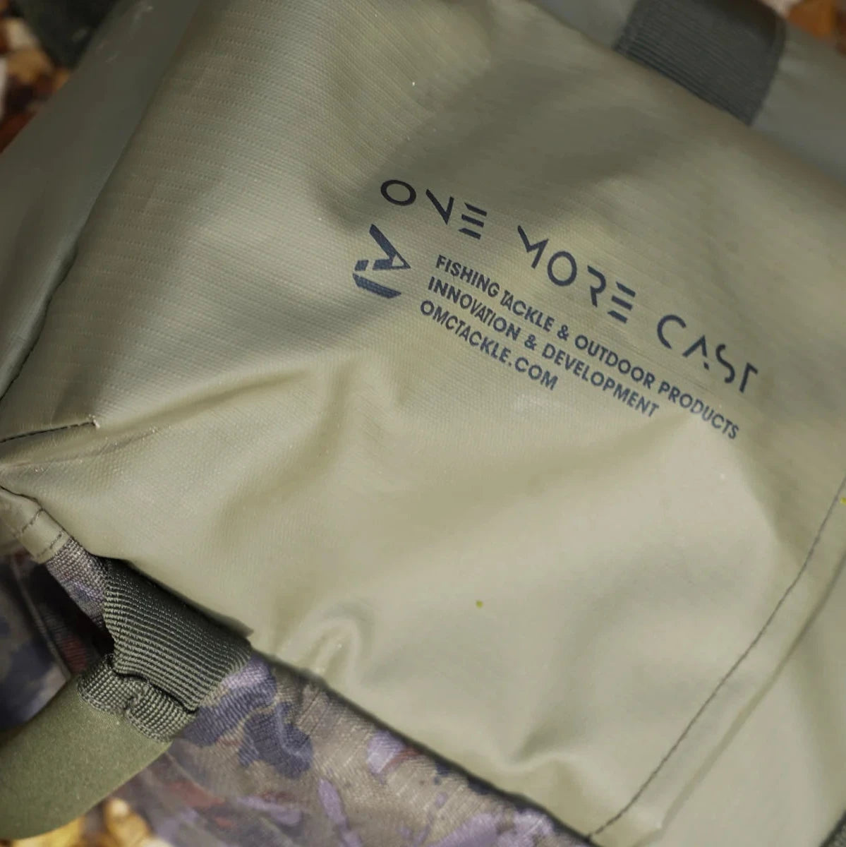 HEIST Extendable Rod Holdalls