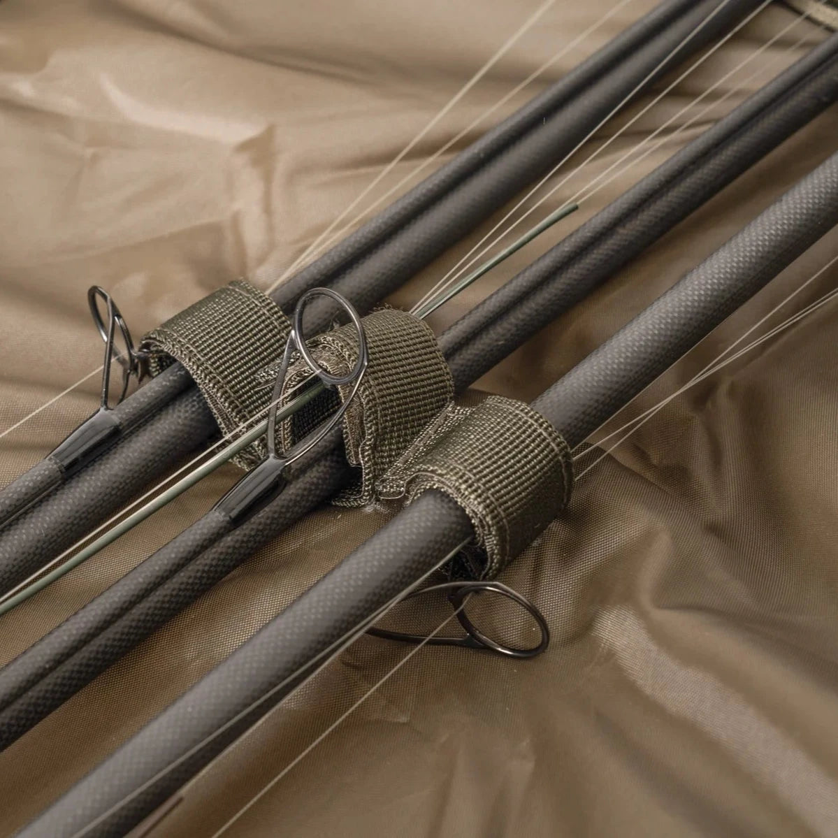HEIST Extendable Rod Holdalls