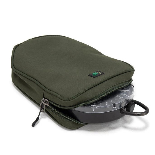 OLIVE 600D SCALES POUCH