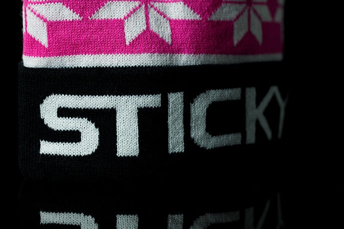 BLACK BOBBLE BEANIE