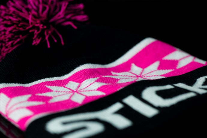 BLACK BOBBLE BEANIE