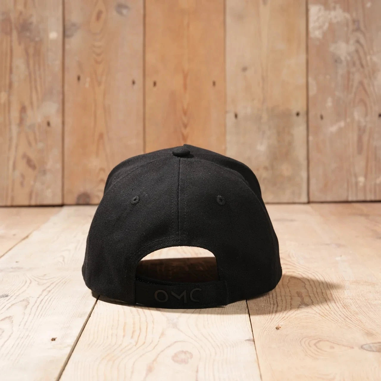 Pitch Black Cap
